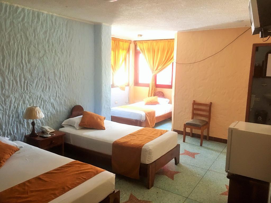 Hostal Estrella De Mar بويرتو أيورا الغرفة الصورة