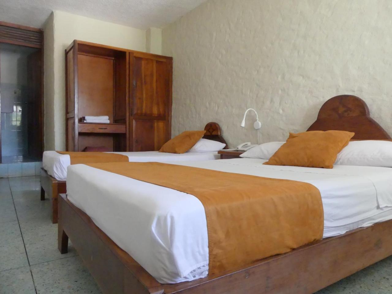 Hostal Estrella De Mar بويرتو أيورا المظهر الخارجي الصورة
