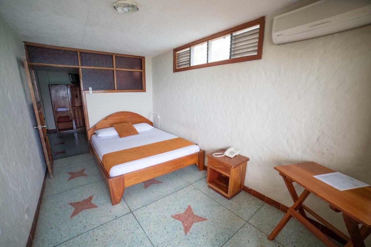 Hostal Estrella De Mar بويرتو أيورا المظهر الخارجي الصورة