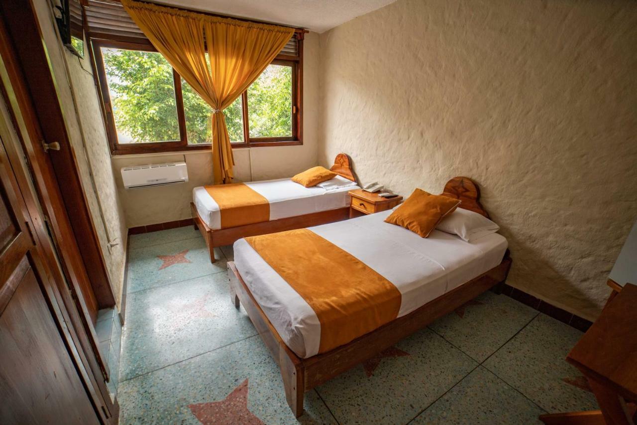 Hostal Estrella De Mar بويرتو أيورا المظهر الخارجي الصورة